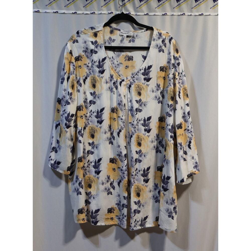 North Style Size 1X Floral Tunic Top